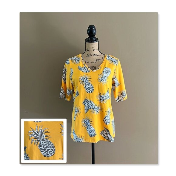 Christopher &  Banks Pineapple Print Knit Top Sz M - Picture 1 of 9